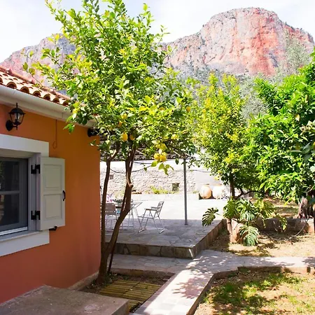 Maria's Country House * Leonídion
